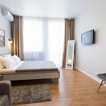 Cozy Apartment Beside Metro Yaroslava Mudroho, Universytet - Chernyshevska Str 95-6 Charkiv Exteriör bild